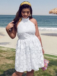 SHEIN Unity 大碼提花繞頸露背洋裝 - 白色 - 查看 6