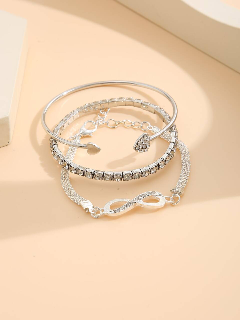 17KM 3pcs Rhinestone Heart Decor Bracelet