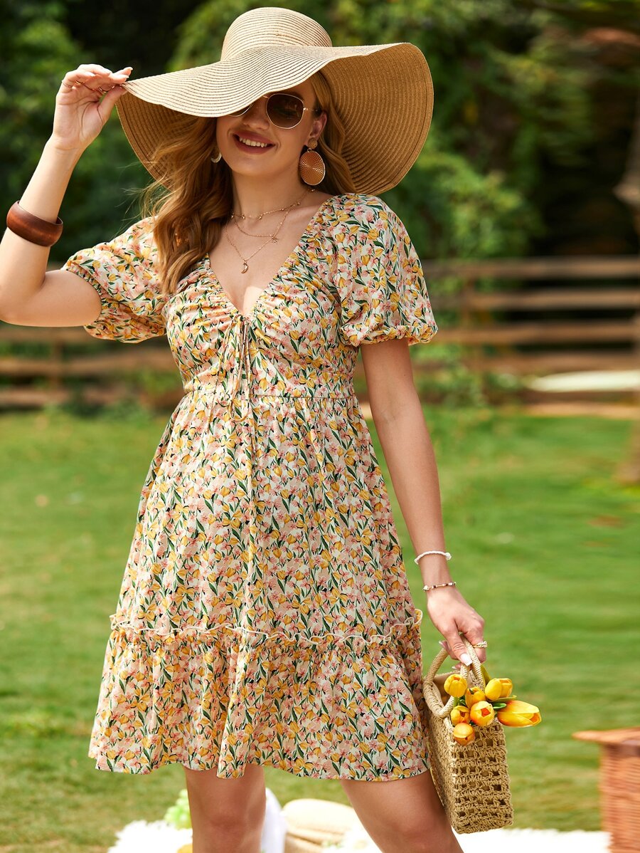 SHEIN 孕婦印花泡泡袖前繫帶打褶荷葉邊洋裝 - 彩色 - 查看 1