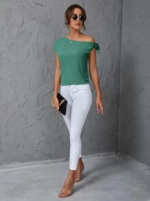 SHEIN Clasi Solid Oblique Shoulder Blouse - Green - View 5