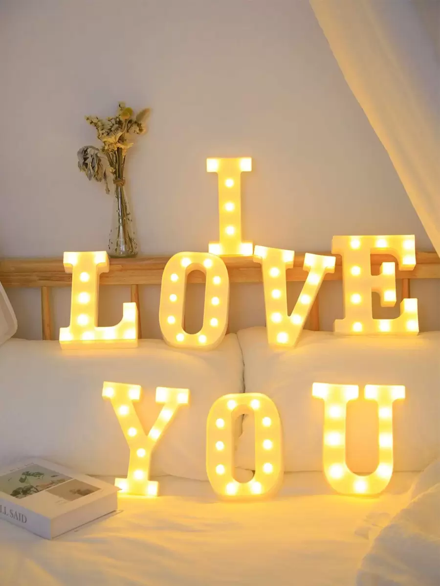 1入組新奇塑料燈不帶電池我愛你造型燈適用於客廳和婚禮派對裝飾