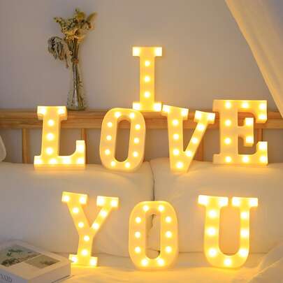 1入組新奇塑料燈不帶電池我愛你造型燈適用於客廳和婚禮派對裝飾