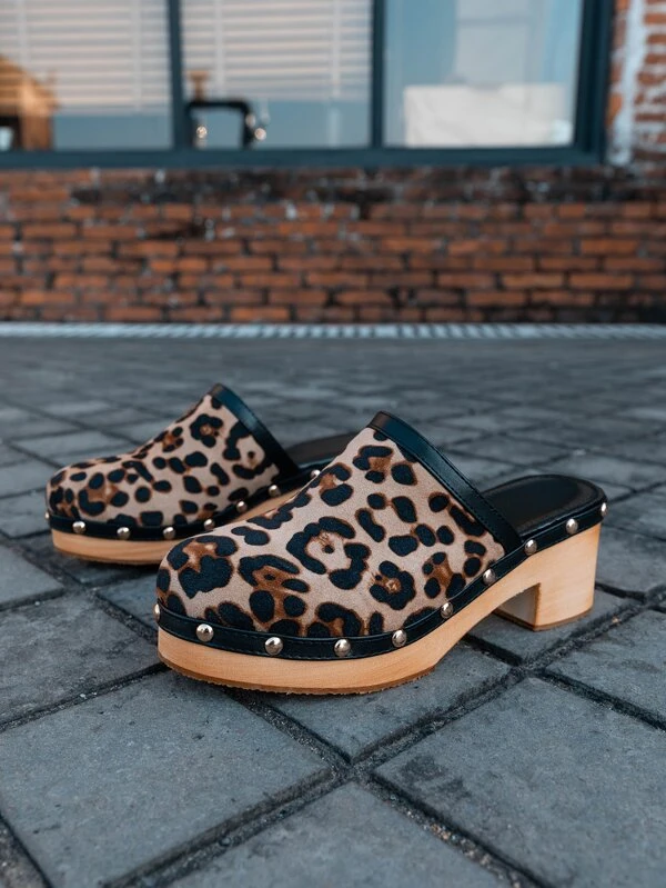 sanita clogs leopard print