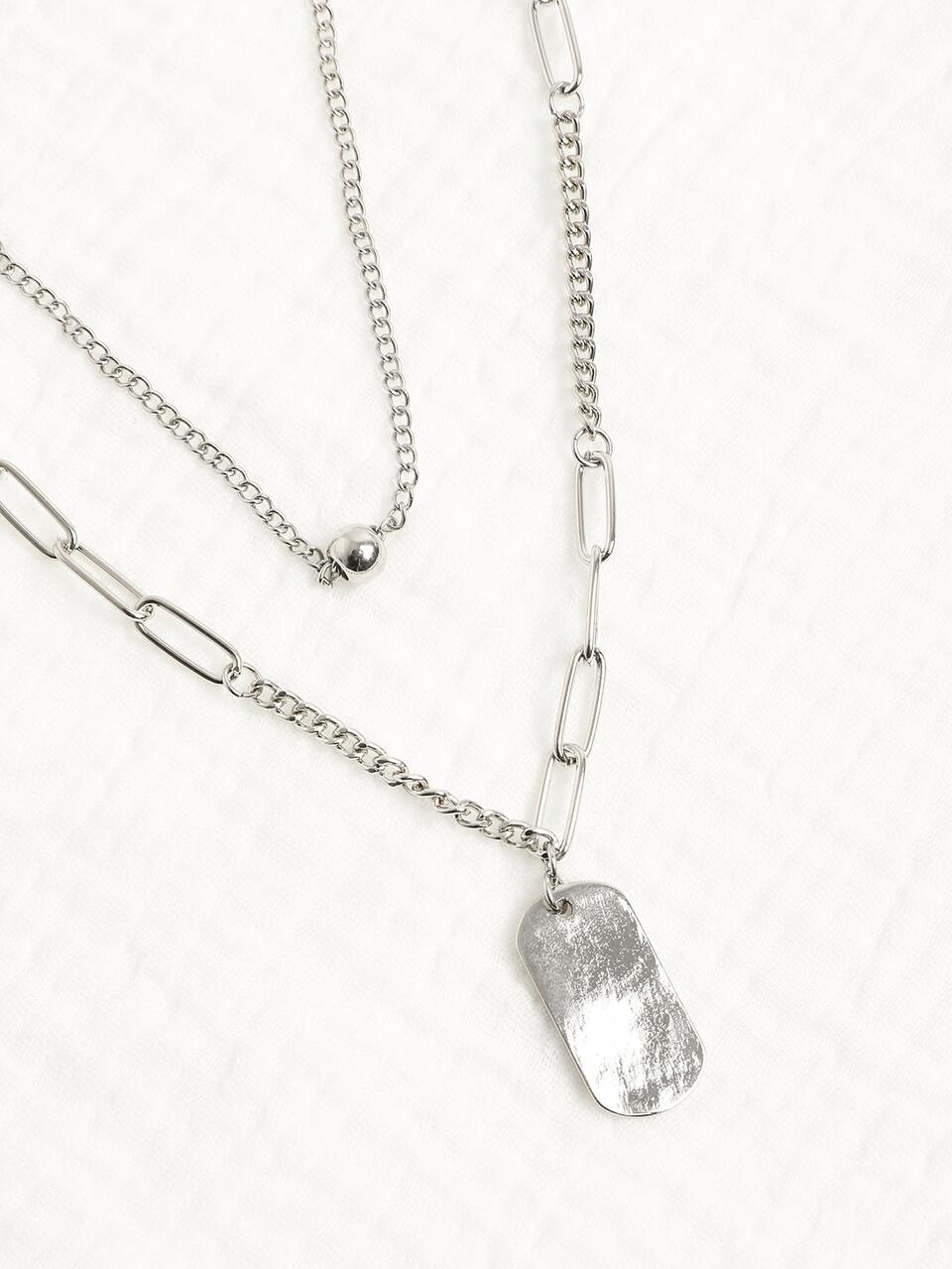 Letter Detail Geometric Layered Pendant Necklace