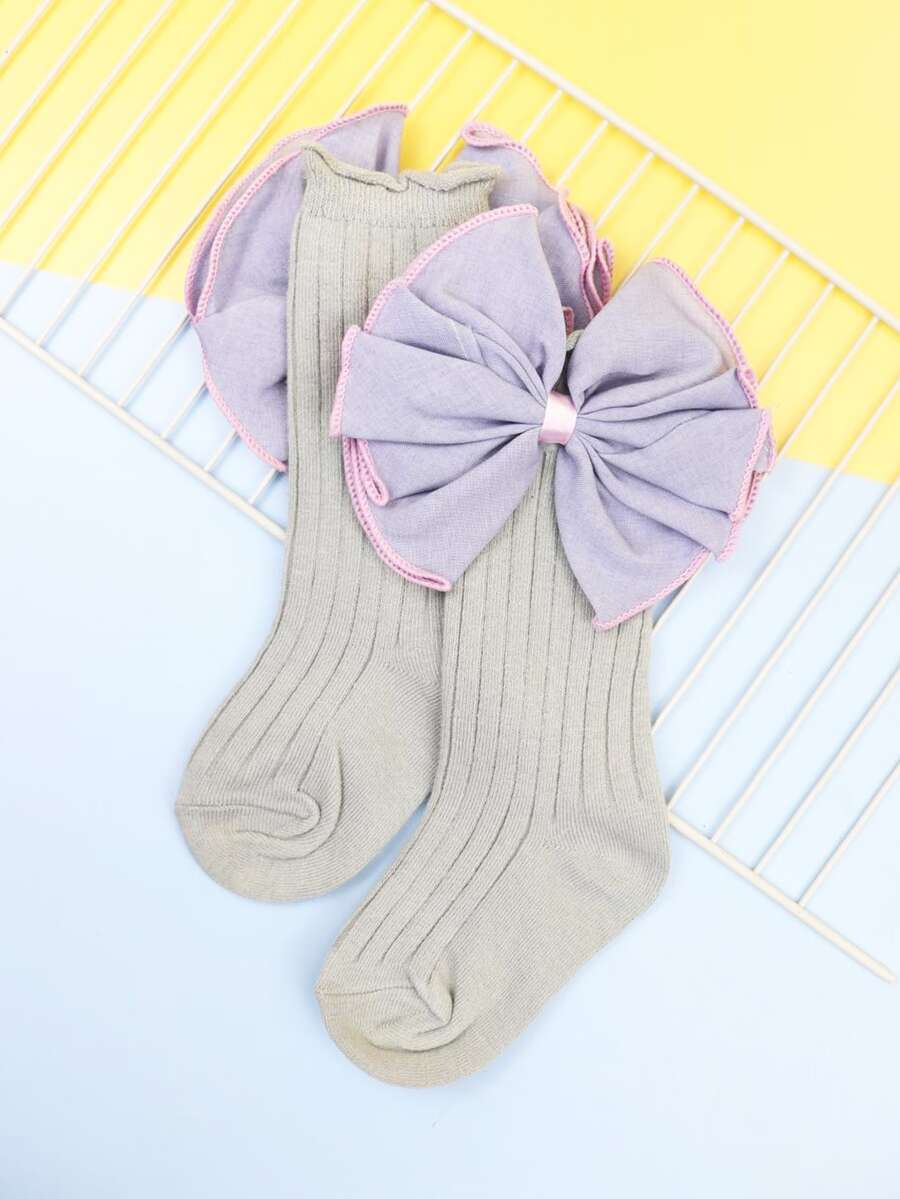 Những cô gái mới biết đi cung trang trí cho phi hành đoàn Vớ - Xám - Xem 1