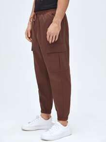 Manfinity 男士素色翻蓋口袋工裝褲 - 咖啡棕 - 查看 4