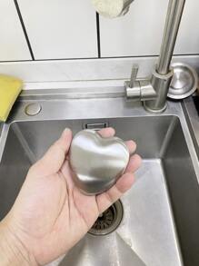 1pc Heart Stainless Steel Deodorant Soap