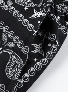 Manfinity RSRT Loose Fit Men's Paisley Print Shorts With Drawstring Waist Graphic Going Out Casual Drawstring Shorts, For Husband, Boyfriend Gifts