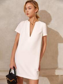 缺口領後鎖孔直筒連衣裙 - 白色 - 查看 4