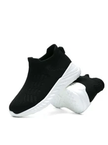 Boys Minimalist Slip-On Running Shoes - Black - View 5