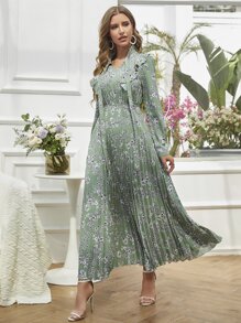 Modelyn 印花百褶下擺繫帶領連衣裙