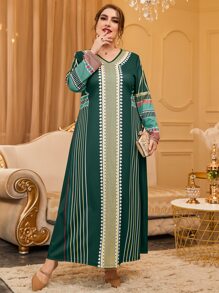Al Najma Plus Colourful Striped & Geo Print Tee Dress - Dark Green - View 6