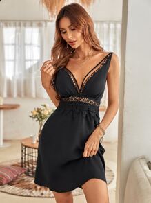Solid Contrast Lace Backless Cami Dress - Black - View 5