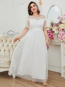 SHEIN Belle Plus Floral Embroidery Mesh Insert V-Back Wedding Dress Without Veil - White - View 3