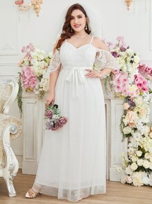 SHEIN Belle Plus Floral Embroidery Mesh Cold Shoulder Belted Wedding Dress Without Veil - White - View 3