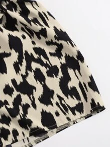 SHEIN VCAY Summer One Shoulder Top & Graphic Print Belted Two Pieces Set - Multicolor - View 5