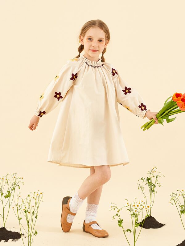 Fete 1buc rochie cu mâneci lanternă cu broderie florală