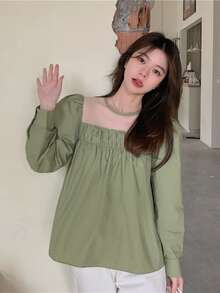 Blus Lengan Mengembang dengan Detail Jala Kontras - Hijau Tentara - View 1