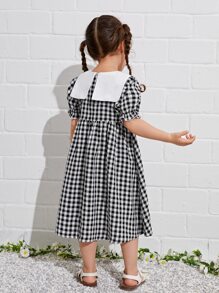 SHEIN 小女童雙色格子字母和花卉刺繡誇大領口泡泡袖洋裝