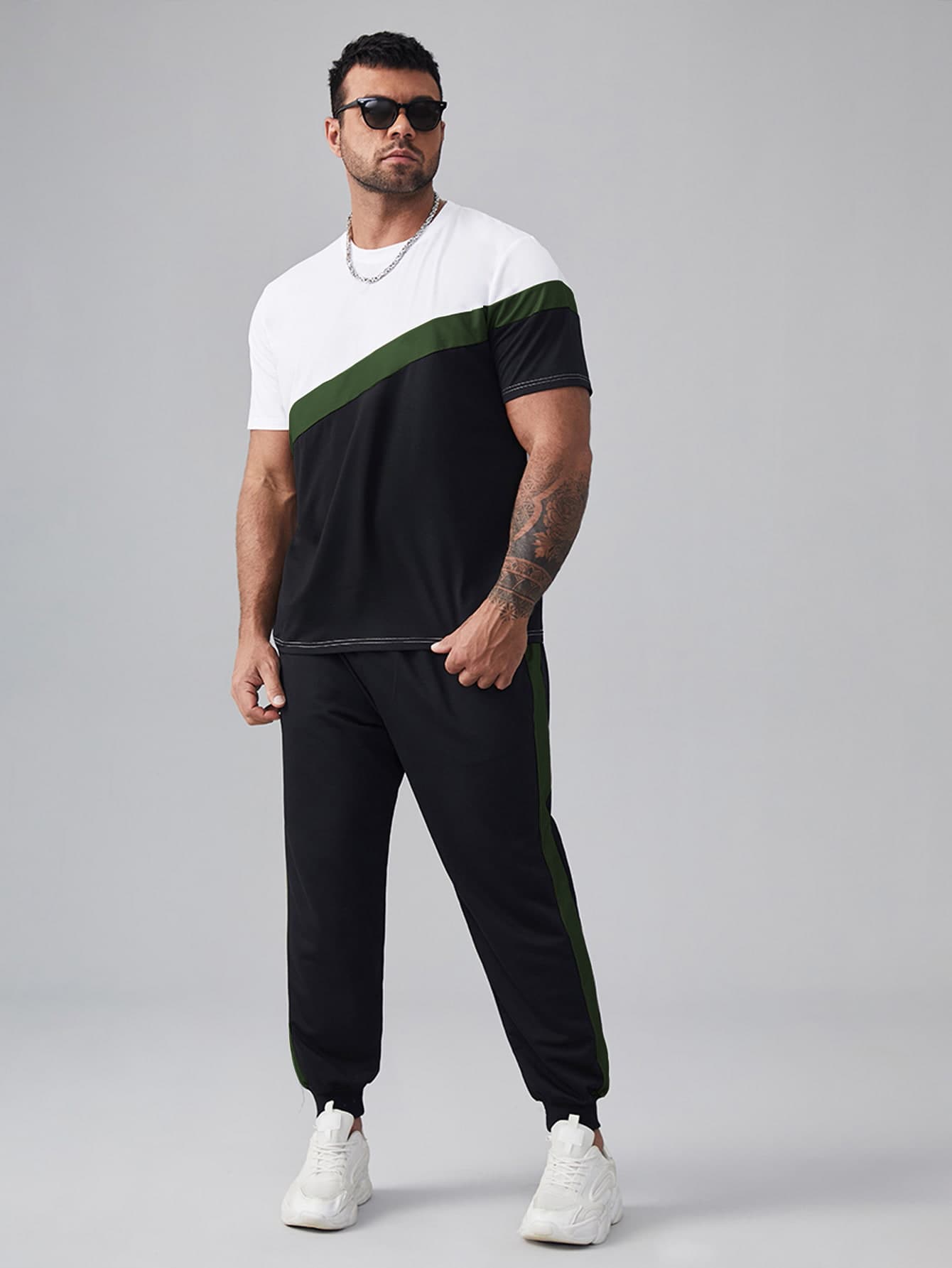 Men Plus Cut And Sew Panel Tee & Sweatpants
