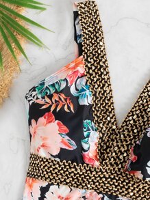 Floral Stitch Detail Cut-Out One Piece Swimsuit, For Summer Beach Vacation - Multicolor - View 4