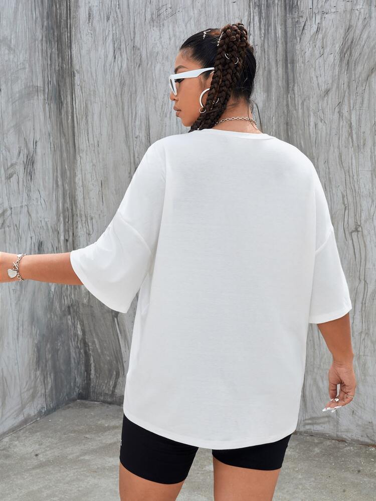 SHEIN Coolane Camiseta de hombros caídos con estampado de letras de talla grande - Blanco - Añade 2