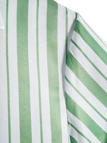 Manfinity Hombres Camisa con estampado de rayas con botón - Multicolor - Ver 4