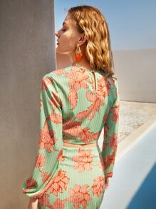 SHEIN VCAY Floral & Striped Print Cut Out Front Twist Crop Top - Multicolor - View 3