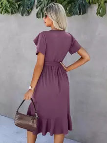 SHEIN LUNE 花瓣袖荷叶边饰边裹身下摆系带连衣裙长款女装