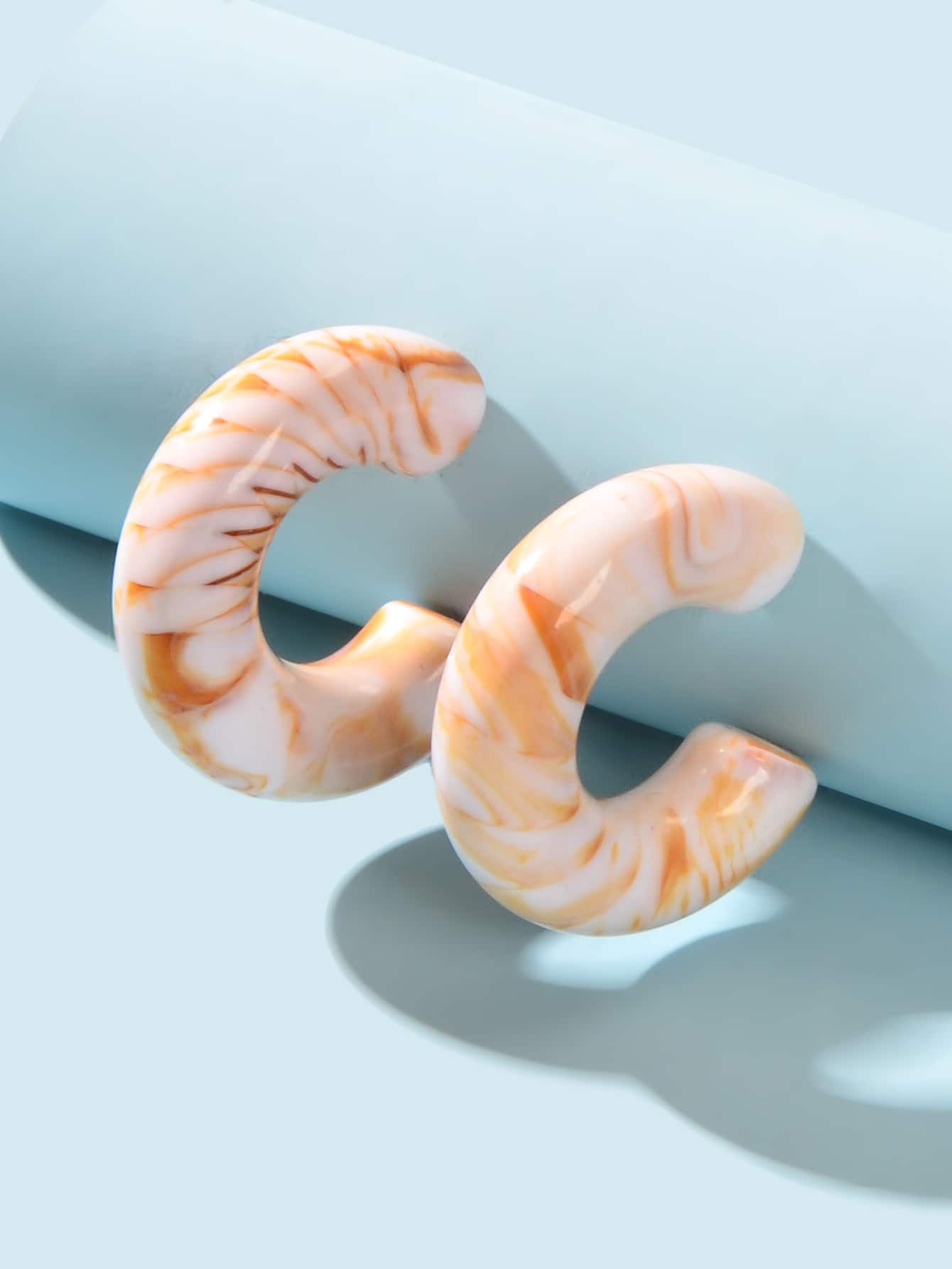 2入組/套時尚合成樹脂C形圓耳環適合女士日常裝飾 - 白色 - 查看 1