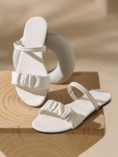 女士抽褶設計水鑽裝飾露趾時尚素色極簡戶外平底涼鞋