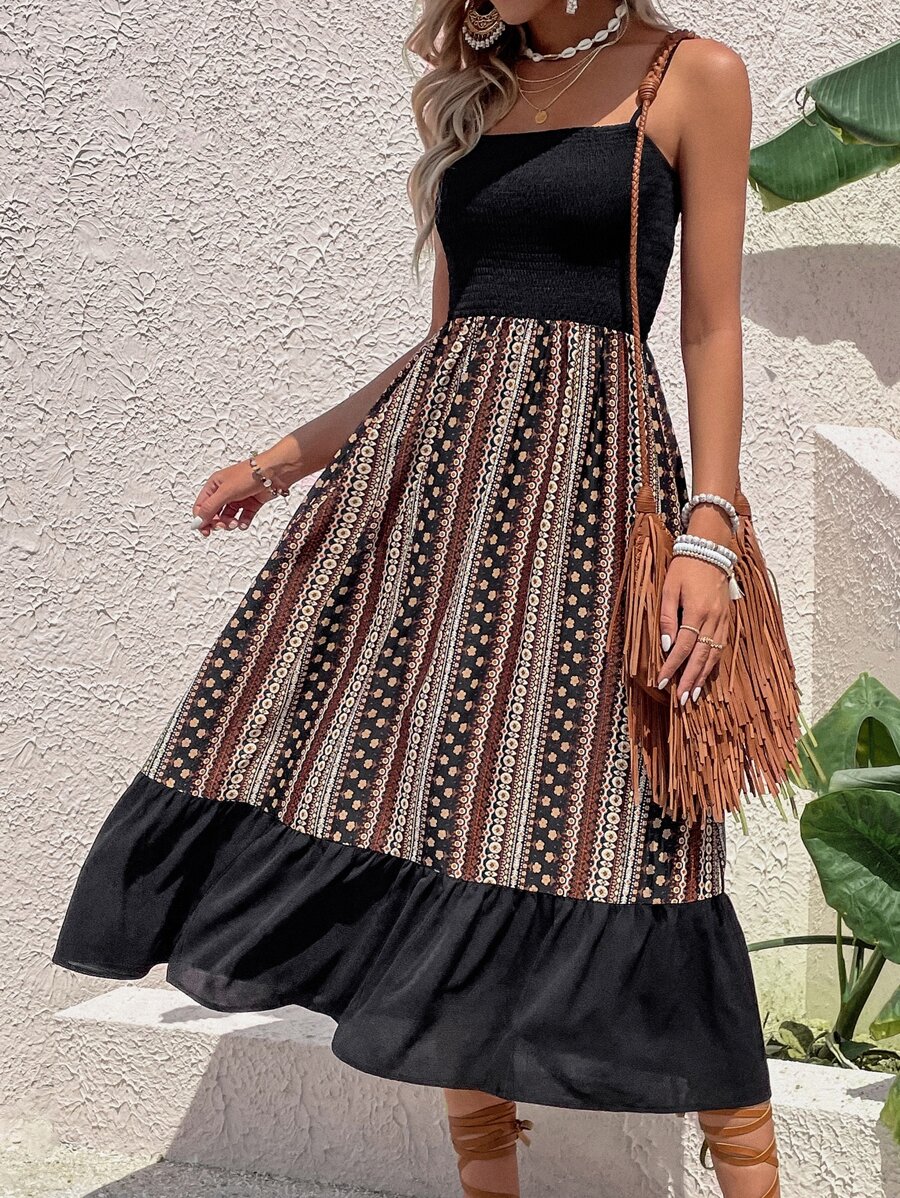 SHEIN VCAY Vestido de tirantes con estampado floral bajo con fruncido