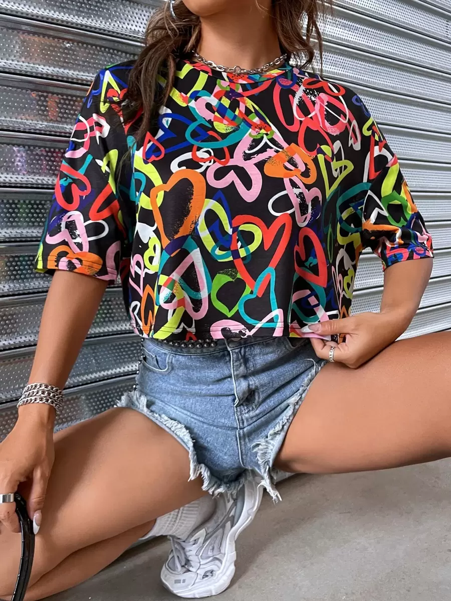 SHEIN Unity 落肩满印爱心图案 T 恤 女式上衣