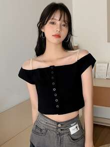 Kaos Crop Top Kancing Depan dengan Detail Jala Kontras - Hitam - View 4