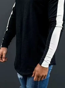 Manfinity Men Contrast Side Seam Raglan Sleeve Curved Hem Tee - Black - View 3