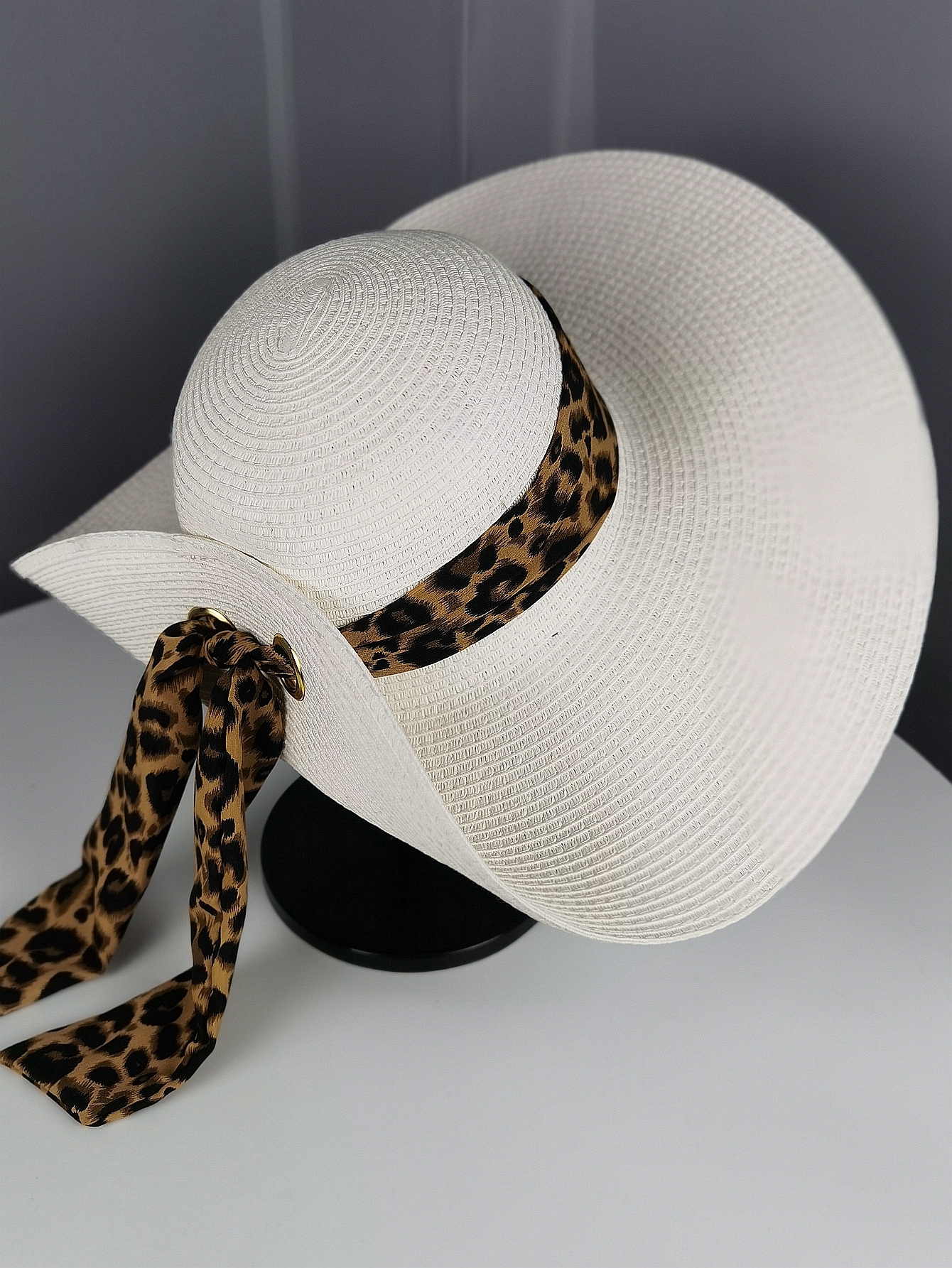 Leopard Print Knot Decor Straw Hat 