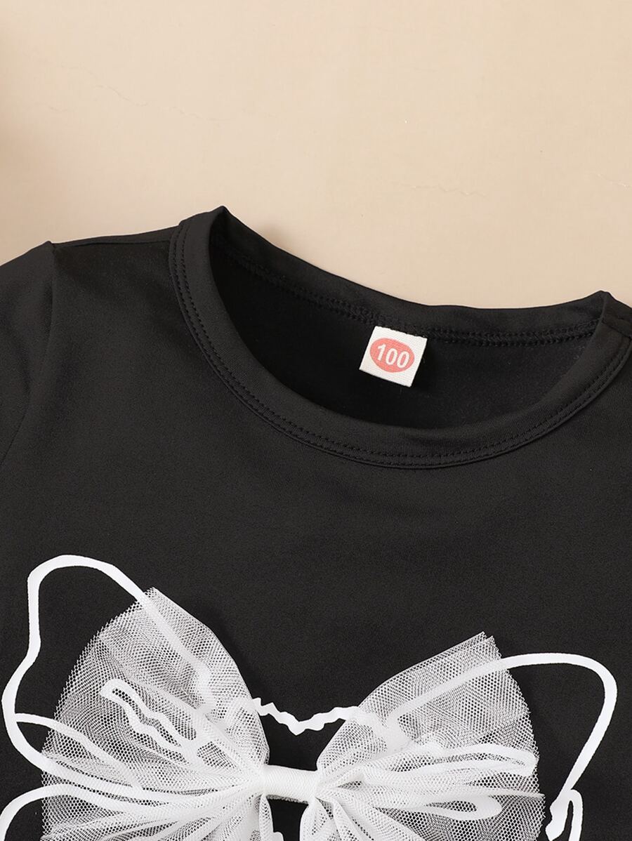 SHEIN Kleine Mädchen Rundhals Milch Kurzarm T-Shirt mit schwarzem ...