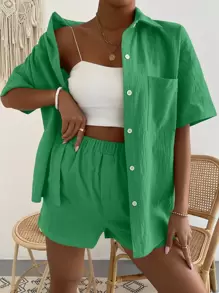 Shorts con blusa unicolor con parche de bolsillo de hombros caídos - Verde - Ver 5