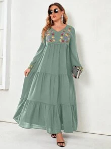 Mulvari Plus Size Floral Embroidery Ruffle Hem Dress - Mint Green - View 4