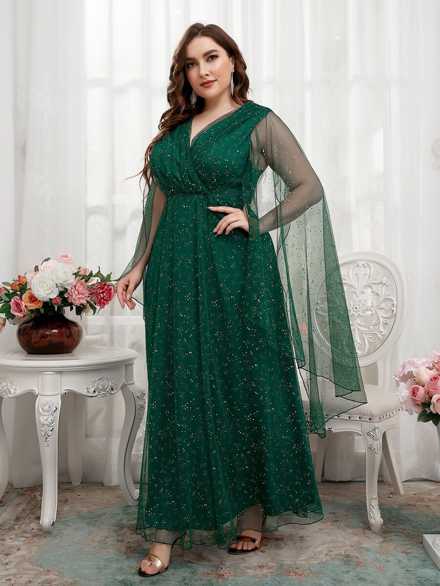 SHEIN Belle Talla grande Vestido de dama de honor de manga capa de malla de fiesta - Verde militar - Ver 1