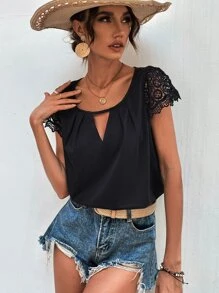 SHEIN Unity Camiseta con encaje en contraste de manga de cuello con abertura de ojo - Negro - Ver 5