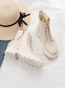 Nouvelles bottes à semelle épaisse pour femmes, printemps/automne 2024. Bottes de cheville blanches à fermeture éclair latérale et bout rond, style britannique, bottes de moto pour la Saint-Valentin