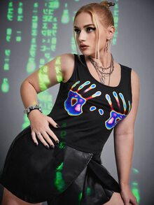 Plus Figure Graphic Scoop Neck Tank Top - Black - View 4