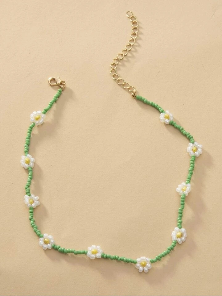 Our Flower Beaded Necklace is such a vibe ROMWE