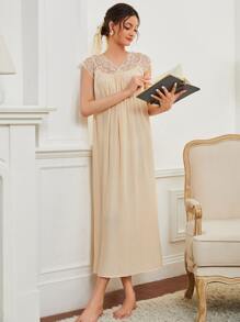 SHEIN Contrast Lace Night Dress