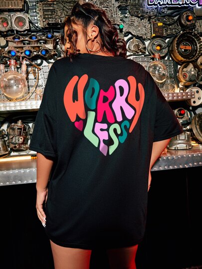 T-shirt oversize con grafica a lettere