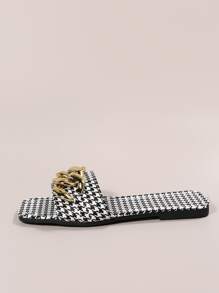 時尚戶外千鳥格印花平底拖鞋適用於女士鏈條裝飾人造皮革露趾涼拖 - 黑與白 - 查看 3
