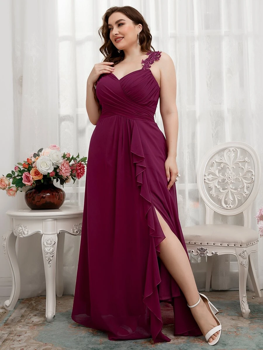 SHEIN Belle Plus Ruched Guipure Lace Ruffle Trim Bridesmaid Dress - Red Violet - View 1