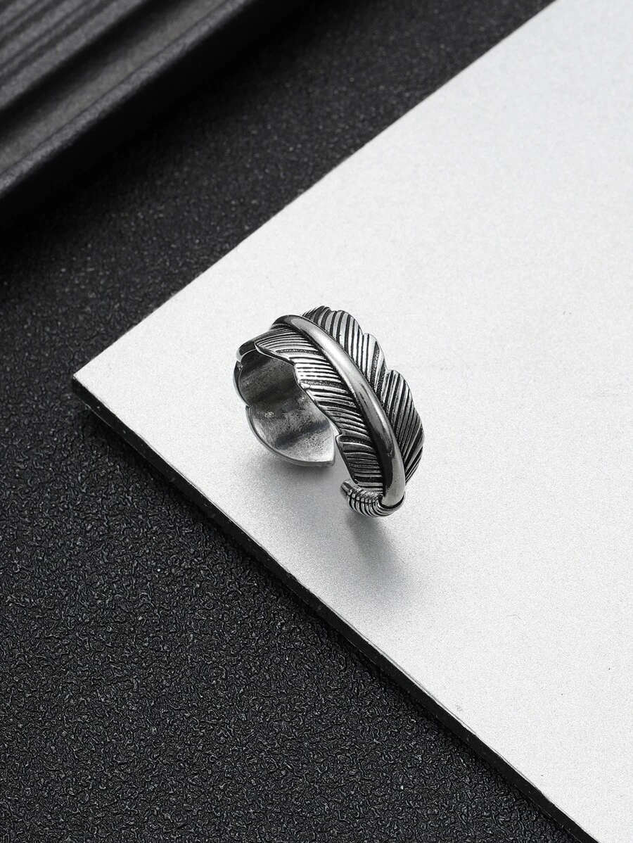 Fashionable and Popular Men Vintage Leaf Design Ring Alloy for Jewelry Gift and for a Stylish Look - Silver - View 1