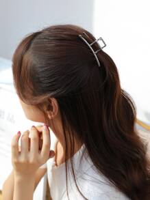 DAZY Minimalist Hair Claw Casual - Silver - View 2